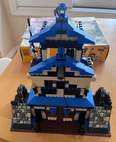 LEGO Ninja 3053 Emperor's Stronghold -  with 5 extra ninjas read