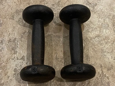 Par de pesas de mano de hierro fundido negro vintage de 3 lb moño extremos redondos Foto 1 de 3