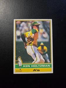 KEN HOLTZMAN 1976 TOPPS BASEBALL CARD #115 OAKLAND ATHLETICS - Picture 1 of 2