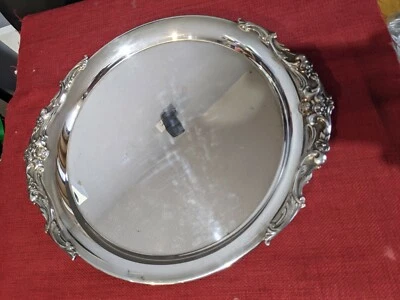 Plato grabado en plata Lunt A-88 con asas talladas elevadas Foto 1 de 4