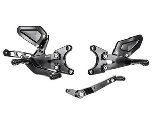 Juegos traseros Bonamici de aluminio negro para Yamaha YZF R1 / R1M 2015 en adelante - Imagen 1 de 2