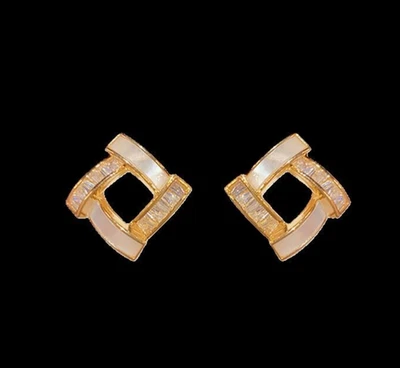 Серьги из стерлингового серебра 925 пробы с белым сапфиром и ракушками 3/4 дюйма с желтым золотом - Изображение 1 из 3