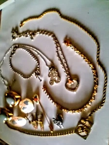 Vintage MIXED JEWELRY "ROMAN, COOL JEWELS " NECKLACES ,EARRINGS,PINS,BRACELETS - Picture 1 of 24