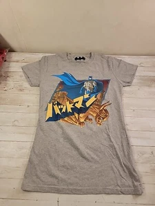 Camisa Kanji Gris Batman Juventud XL/Hombres S DC Comics Japonesa - Imagen 1 de 6