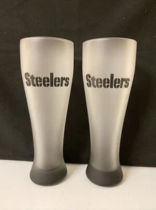(2) PITTSBURGH STEELERS 23 oz Frosted Pilsner Beer Glasses / Mugs NFL Football  - Picture 1 of 2