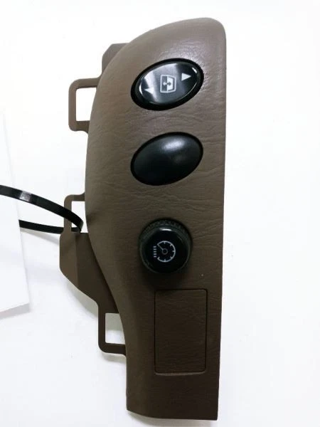 Toyota Sequoia Limited 2002 tablero techo corredizo atenuador control moldura bronceado fabricante de equipos originales usado  Foto 1 de 4