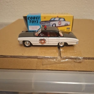 Corgi Toys r #237 Oldsmobile Sheriff's Car . Reissue (1) - Picture 1 of 12