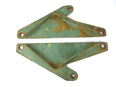 2 x Halterung für Spannketten der Unterlenker vom MAN 2L3 Traktor - Bild 1 von 3