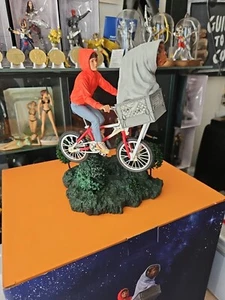 E.T. L'Extraterrestre Statua E.T. ed Elliot 24 Cm 1/10 Iron Studios - Imagen 1 de 14