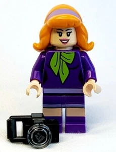 NEW LEGO DAPHNE MINIFIG scooby doo figure minifigure 75903 75904 - Picture 1 of 1
