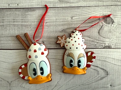 Lote de adornos Hot Cocoa Daisy & Donald Duck Walt's Holiday Lodge de los parques de Disney Foto 1 de 2