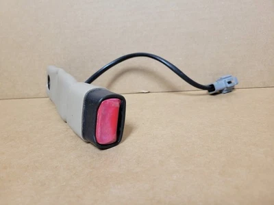 Ford F250 F350 Super Duty 1999-2007 conductor de excursión LH hebilla de cinturón de seguridad bronceado Foto 1 de 4