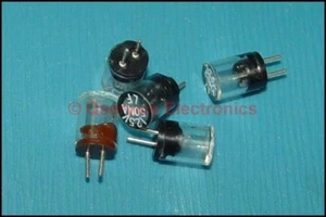7 PIEZAS FUSIBLE TEKTRONIX 159-0115-00 (LITTELFUSE EE. UU.) 50mA 25V MONTAJE PCB - NOS - Imagen 1 de 1