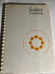 Vintage Sunkist Cook Book Cookbook 1968 Citrus Treasure Orange Grapefruit Lemons - Picture 1 of 4