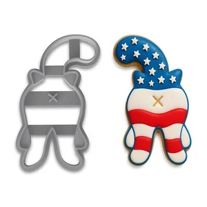 Funny Cat Butt Cookie Cutter - 4 Inch, Hilarious Kitty Shape for Cat Lovers - Picture 1 of 9