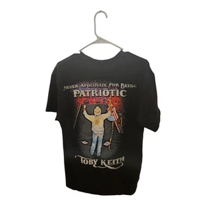 Toby Keith "Never Apologize for Being Patriotic" T-shirt Size L Made In USA  - Picture 1 of 3