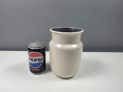 LAPID Made in Israel Speckled Beige Vase With Purple Interior - 17 cm Tall - 108 - Image 1 of 4