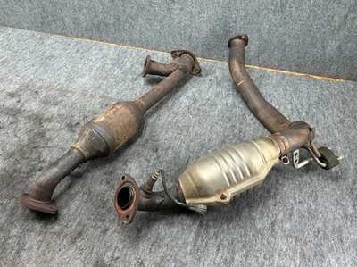 JUEGO DE TUBOS DE ESCAPE LADO IZQUIERDO Y DERECHO TOYOTA 4RUNNER SR5 05-09 OEM 4.0L V6 GAS 133K Foto 1 de 4