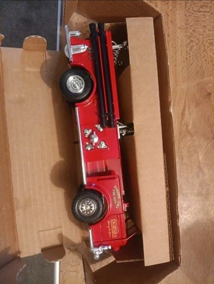 1948 American La France Penney's Fire Truck Diecast Bank 1:30 Ertl 3929 New — 第 1/4 张图片