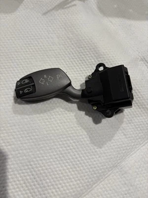 2002 2003 2004 年 2005 年宝马 745i 745Li 柱转向信号控制开关 6911516 原始设备制造商 — 第 1/4 张图片