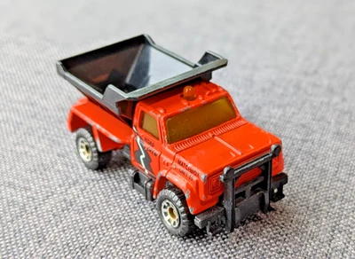 Оранжевая литая модель грузовика Chevrolet 1990 года для обслуживания шоссе спичечный коробок - Изображение 1 из 4