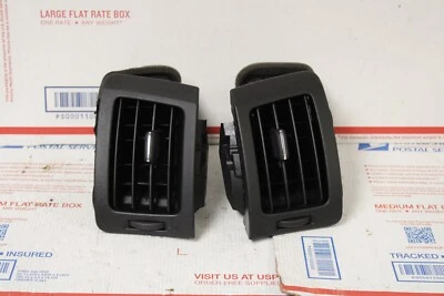 2011 2012 年 INFINITI G25 室内 DASH 通风口 原始设备制造商 — 第 1/4 张图片