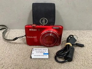 Nikon COOLPIX S6400 Blue 16.0MP Compact Digital Camera Red w/ Battery + Charger - Picture 1 of 11