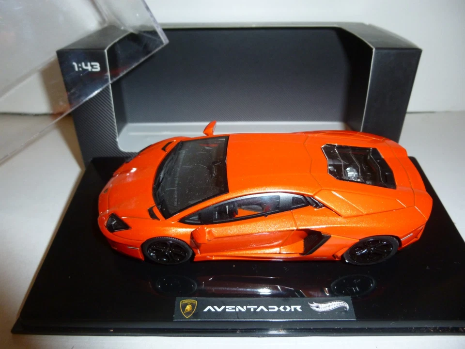 Lamborghini Aventador Hot Wheels scala 1/43 - Immagine 1 di 1