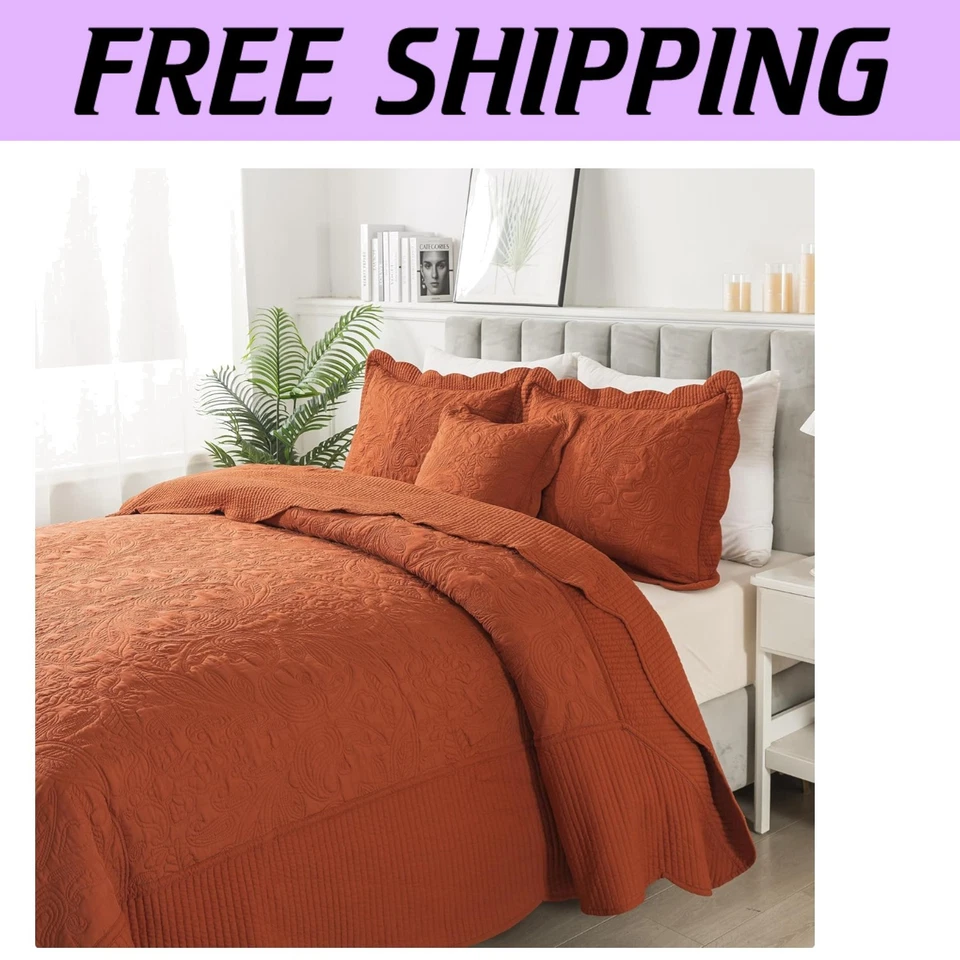 California King Quilt Set 128x120 - Rustic 4-Piece with Paisley & Solid Colors - Image 1 of 4