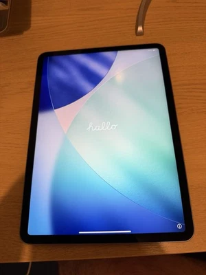 Apple iPad Pro 3rd Gen. 128GB, Wi-Fi, 11 in - Space Grey - Image 1 of 4