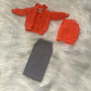 Vintage Barbie #976 Sweater Girl Doll Top Sweater & Skirt - Picture 1 of 10
