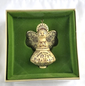 Hallmark Tree Trimmer Collection 1979 Peace Love Joy Christmas Tree Ornament - Picture 1 of 5