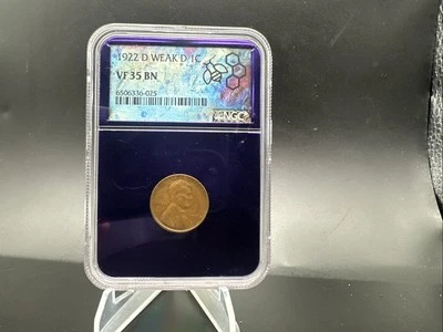 1922 D 1C Lincoln Wheat Cent - NGC VF35 BN - WEAK D - Image 1 of 4