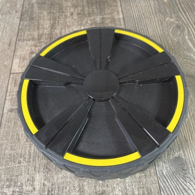 Conjunto de rueda lateral derecha o izquierda McCulloch MC1385 de repuesto Foto 1 de 3