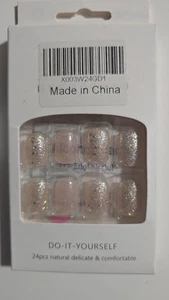 Easy Application Press-On Nails 24 In Pack NEW - Picture 1 of 1