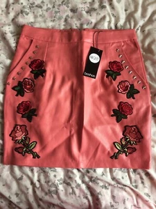 Pink Leather Look Boohoo Skirt With Stars And Flowers Size 10 - Picture 1 of 3