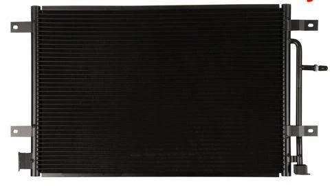 Condensador de aire acondicionado para Audi A4 Cabriolet 2006 1,8 L Foto 1 de 1