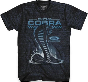 Mustang Cobra Snake Attack Ford Racing Erwachsene T-Shirt - Sport Muscle Car, Shelby - Bild 1 von 1