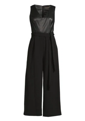 Mono corto Calvin Klein Mix Media negro con parte superior de cuero sintético cuello en V 12 Foto 1 de 4