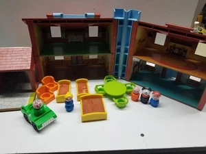 Fisher Price Vintage Little People Play Family House #952 - Completo - Come Nuovo - Foto 1 di 10