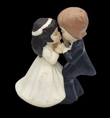 Estatuilla Wilton de plástico de 4" Hong Kong adorno de pastel vintage de los años 70  Foto 1 de 4