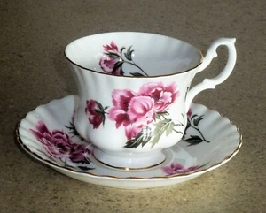 Vintage Royal Albert Bone China Pink Peony Floral Pattern Footed Cup & Saucer - Picture 1 of 9