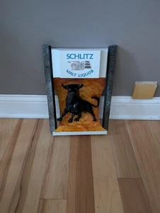 Vintage Schlitz Beer Malt Liquor 3d Bull Figure Plastic Beer Sign - Picture 1 of 9
