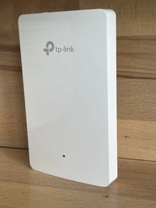 TP-Link Omada EAP225-WALL, AC1200 Bezprzewodowy punkt dostępowy do płyt ściennych MU-MIMO - Zdjęcie 1 z 3