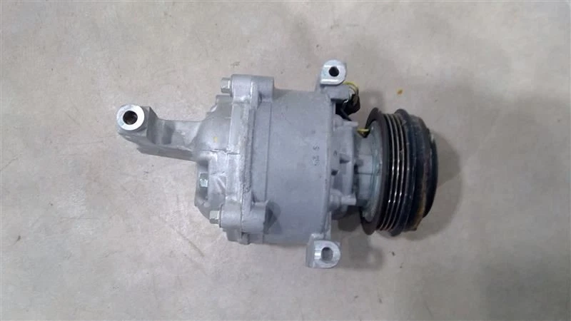 Compresor de aire acondicionado Buick Encore GX 2021-2023 OEM 60006030 Foto 1 de 4