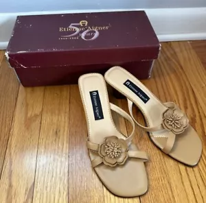Sandali donna Etienne Aigner fiori floreali taglia 7,5 M cammello - Foto 1 di 24