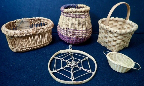 (4) Vintage Mini Baskets Hand Woven Crafted & (1) Sinew Dream Catcher Cover