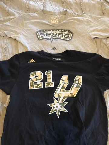SAN ANTONIO SPURS Basketball ADIDAS Shirt Size MEDIUM Pair TIM DUNCAN Camo NBA Cover