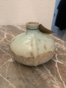 Creative Co-Op Round Terracotta Vases with Distressed Finish 2qt - Picture 1 of 4