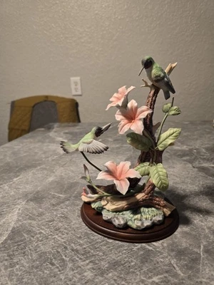 Винтажный домашний интерьер шедевр фарфора колибри фигурка - Изображение 1 из 4